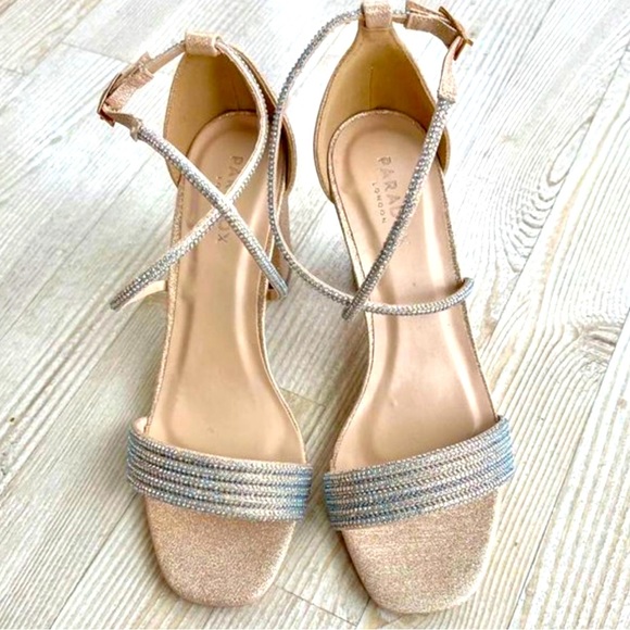 Paradox London -Mackenzie herls - Picture 1 of 9